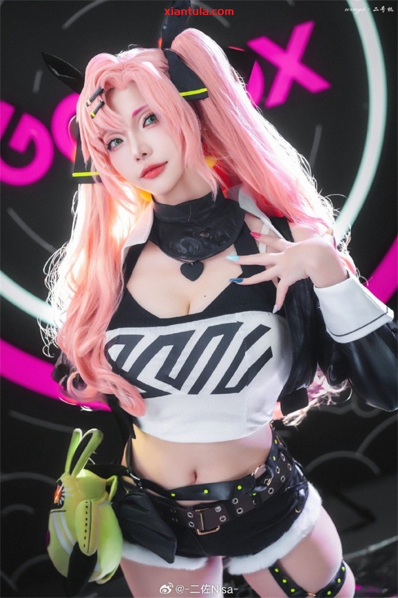 二佐nisa:从柴郡到冷艳天狼星,她的图集震撼全网! 二佐nisa:从柴郡到冷艳天狼星,她的图集震撼全网!