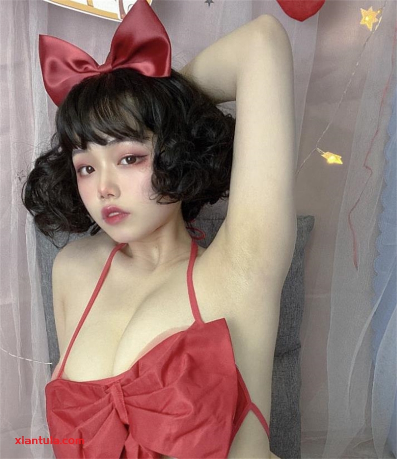 七月喵子图片更新,背后的花絮让人动容 七月喵子图片更新,背后的花絮让人动容