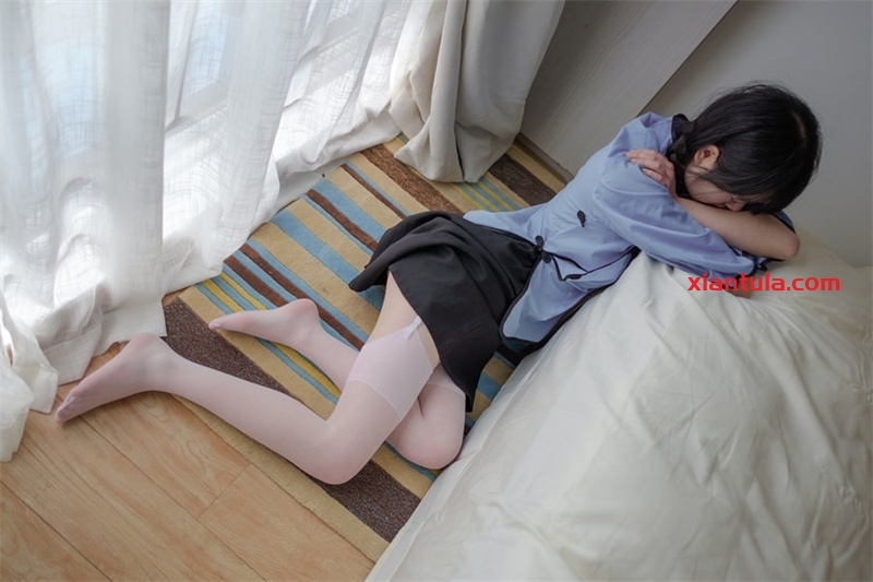 西尔酱火热的秘密，最新图片、日常萌点和经典校服系列全揭秘