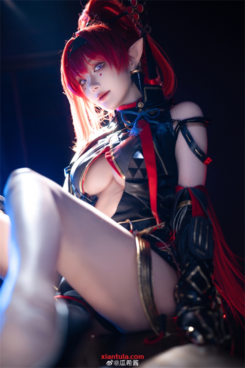 瓜希酱：从甜美到顶级玩家，她的图片为何能火遍全网？