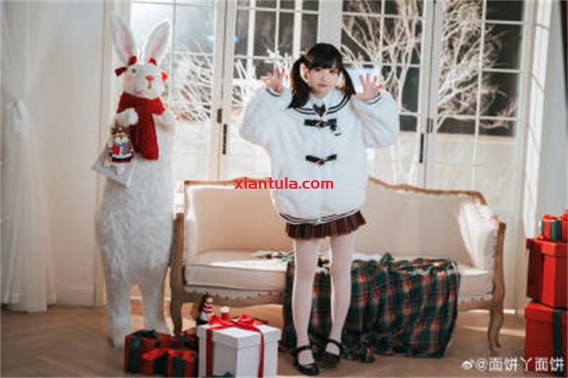 面饼仙儿图集曝光：从二次元到现实的璀璨明星！